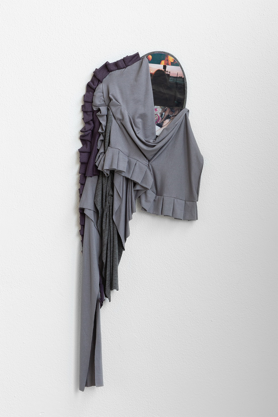 exhibition view, staggered figures, 2024, Skulpturinstitut, Vienna, AT